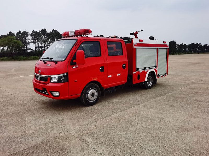 程力牌1吨水罐消防车