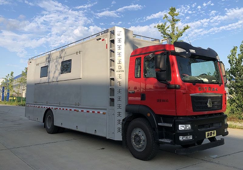程力牌CLD5180XCCZZ6型餐车