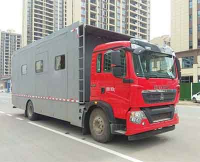 程力牌CL5180TSY6BZ型宿营车