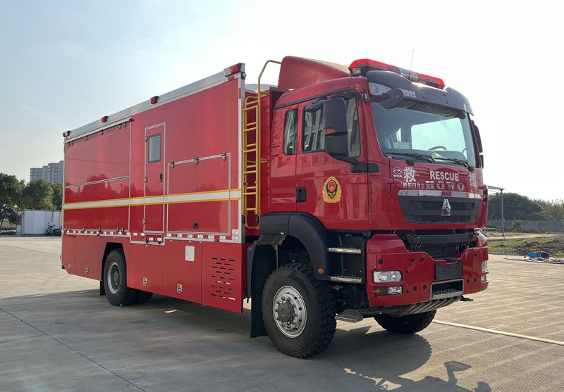 程力牌YZR5170TXFTZ5000型通信指挥消防车