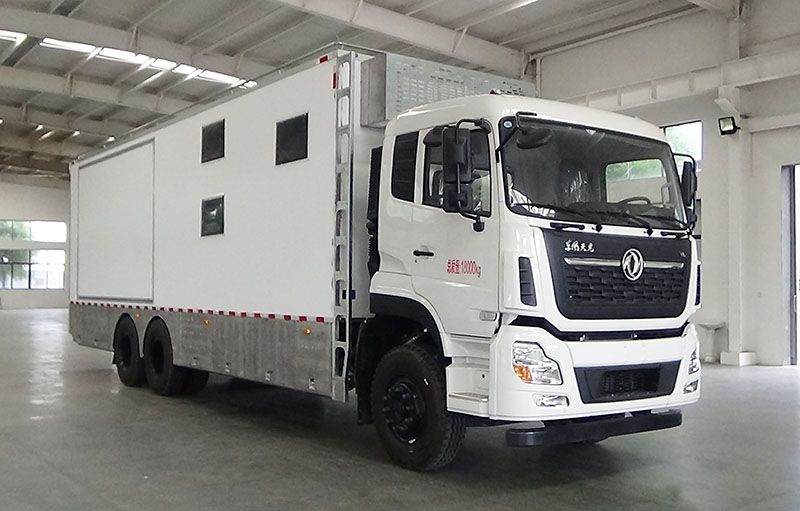 程力牌CLW5180XZH6AZX型指挥车