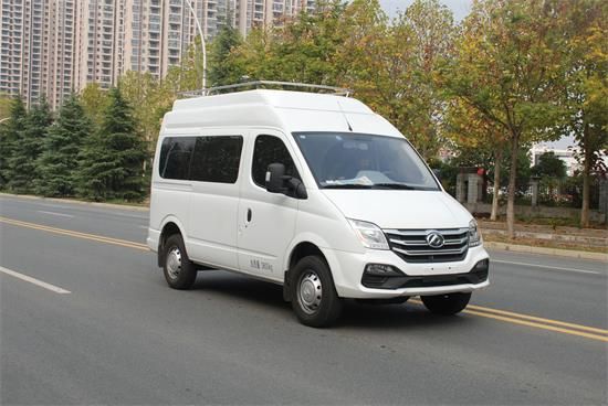 程力牌QXC5043XZH型指挥车
